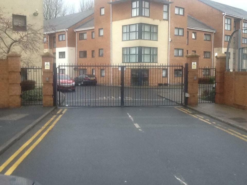 Liverpool 2 Bedroom Apartment Екстер'єр фото